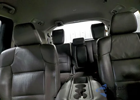 2013 Honda Odyssey Touring z USA, uszkodzony, nr VIN 5FNRL5H95DB045053